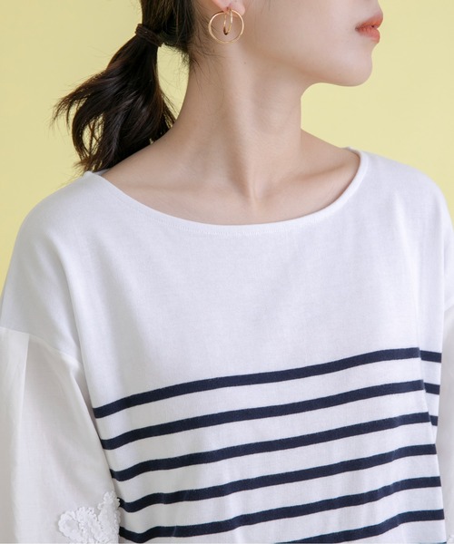 Eimee Law(エイミーロウ)の「フラワーエンブロスリーブボーダーTOPS(Tシャツ/カットソー・レディース・オフホワイト/ブラック/ネイビー・38)」の20枚目の写真