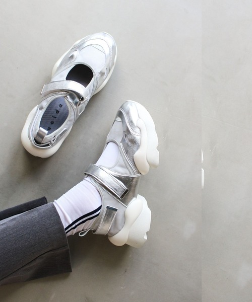 ルシーダ 厚底 キルティング サンダル Hydrus スタッズ ホワイト 35 Hydrus/ヒドルス（White）キルティングスポーツサンダル -Lucida