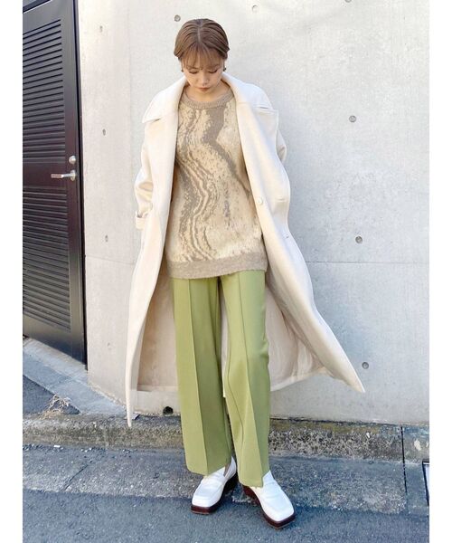 EMODA(エモダ)の「ワイドタックロングパンツ(その他パンツ・レディース・アイボリー/グレー/ブラック/ライム・SMALL/MEDIUM)」の14枚目の写真