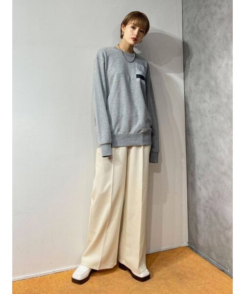 EMODA(エモダ)の「ワイドタックロングパンツ(その他パンツ・レディース・アイボリー/グレー/ブラック/ライム・SMALL/MEDIUM)」の5枚目の写真