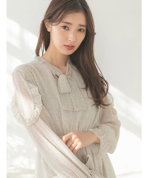 fifth(フィフス)の「ボウタイ袖フリルワンピース(ワンピース・レディース・ホワイト/ブラック・M)」の19枚目の写真