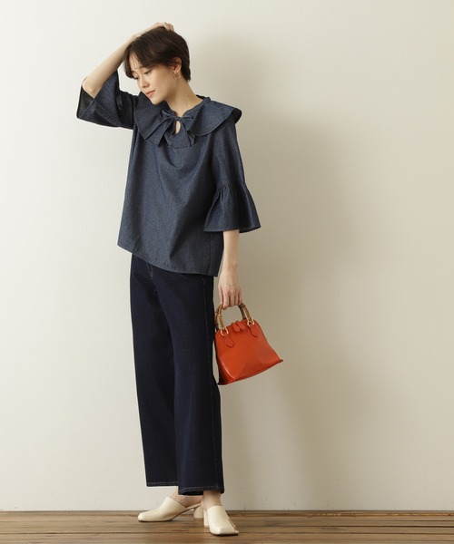 N.（N. Natural Beauty Basic）（エヌエヌナチュラルビューティーベーシック）の「◆フレアカラーデニムブラウス（シャツ/ブラウス・レディース・オフホワイト/インディゴブルー・MEDIUM）」の7枚目の写真