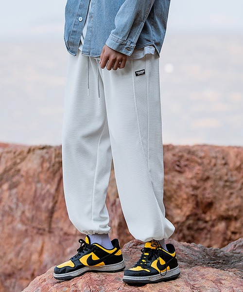 HOOK(フック)の「HOOK- アメカジワッフル生地無地裾絞りパンツ(スウェットパンツ・メンズ・ホワイト/ブラック/グレー・M/L/XXL/XL)」の21枚目の写真