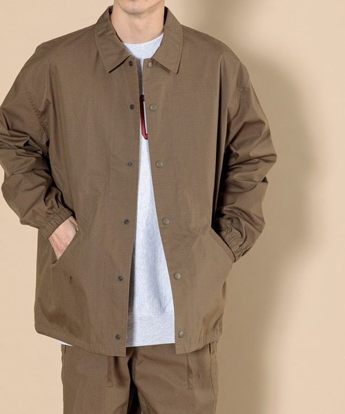 AMERICAN RAG CIE（アメリカンラグシー）の「コットンナイロンリップストップワークコーチジャケット（ナイロンジャケット・メンズ・オリーブ/カーキ・MEDIUM/LARGE）」の16枚目の写真