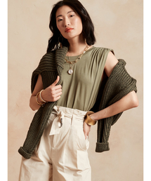 Banana Republic（バナナリパブリック）の「Threadsoft ショルダーパッド タンクトップ（Tシャツ/カットソー）」