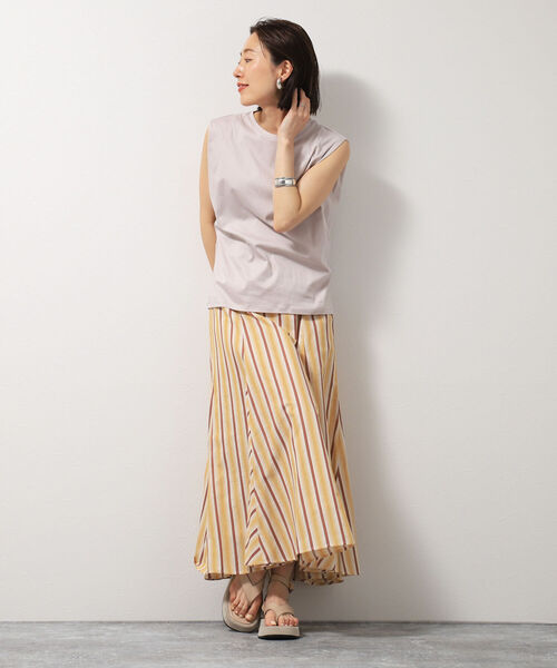 NOLLEY’S（ノーリーズ）の「液アン加工ノースリーブプルオーバーカットソー（Tシャツ/カットソー・レディース・オフホワイト/ライトグリーン/ロイヤルブルー/ブラック/ラベンダー/チャコールグレー/カーキ/ベージュ/ピンク・36/38）」の20枚目の写真