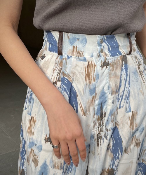 &g'aime（アンジェム）の「【&g’aime】アートプリントワイドパンツ（スラックス・レディース・ブルー/チャコール・FREE）」の13枚目の写真