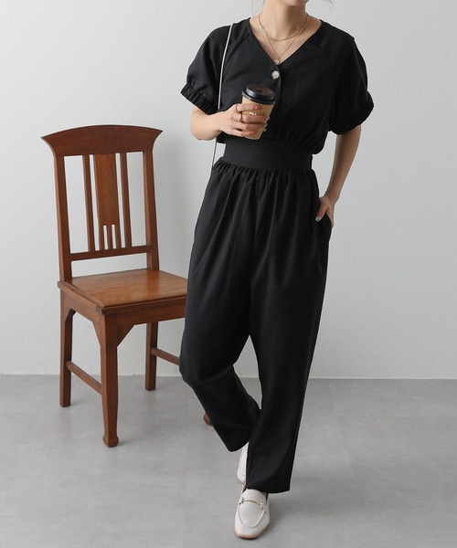 COLONY 2139（コロニートゥーワンスリーナイン）の「麻混Vネックジャンプスーツ/オールインワン（サロペット/オーバーオール・レディース・ブラック/グレイッシュベージュ・FREE）」の12枚目の写真