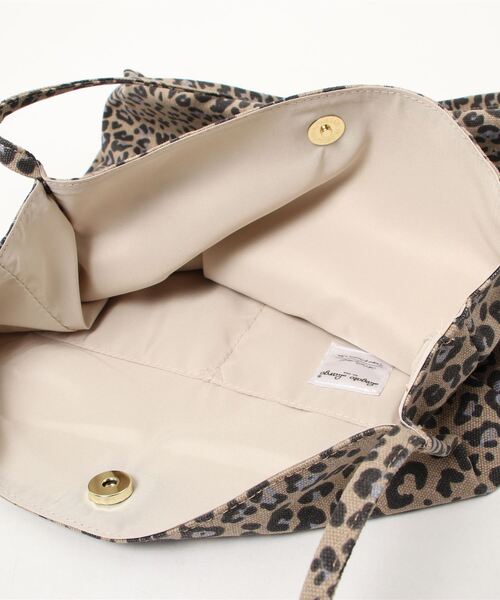 KMC DETAILS（ケーエムシーディテイルズ）の「Legato Largo レガートラルゴ  / さくっと使える シンプルな お気軽 トートバッグ / LG-E1242（トートバッグ・レディース・レオパード/ミント/ピンク/ブラック/ブラウン/シルバー/ダークグリーン・ONESIZE）」の11枚目の写真