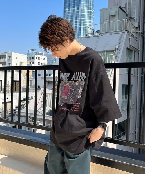 PBLIM（ページボーイリム）の「PAGEBOYLIM/ロックグラフィックルーズT（Tシャツ/カットソー・レディース・ブラック/オフホワイト・MEDIUM/LARGE）」の18枚目の写真