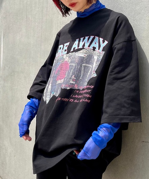 PBLIM（ページボーイリム）の「PAGEBOYLIM/ロックグラフィックルーズT（Tシャツ/カットソー・レディース・ブラック/オフホワイト・MEDIUM/LARGE）」の16枚目の写真