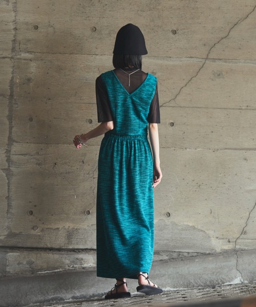 VACANCY（ヴァカンシー）の「SET UP ミックスカラービスチェ（タンクトップ・レディース・ブラック/ブルー・FREE）」の12枚目の写真