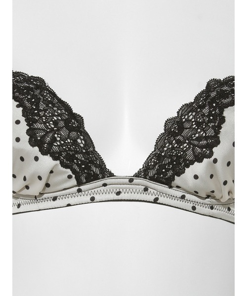 LILY BROWN(リリーブラウン)の「【LILY BROWN Lingerie】サテンレース/ランジェレットノンワイヤーブラ(ブラジャー・レディース・ドット/ブルー・4/1/2/3)」の6枚目の写真