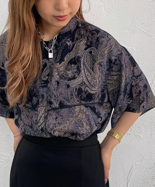 apres jour mignon（アプレジュールミニョン）の「柄バンドカラー半袖シャツ【ZOZOTOWN限定アイテム】（シャツ/ブラウス・レディース・ネイビー/ブルー系その他/グリーン系その他・フリー/X-LARGE）」の3枚目の写真