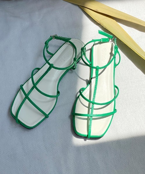 Futier land（フューティアランド）の「スクエアトゥコードストラップサンダル（サンダル・レディース・ブラック/シルバー/グリーン・40/38/39/36/37）」の2枚目の写真