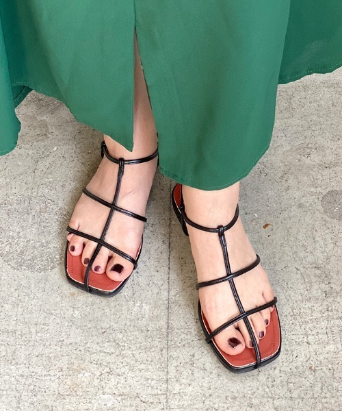 Futier land（フューティアランド）の「スクエアトゥコードストラップサンダル（サンダル・レディース・ブラック/シルバー/グリーン・40/38/39/36/37）」の8枚目の写真