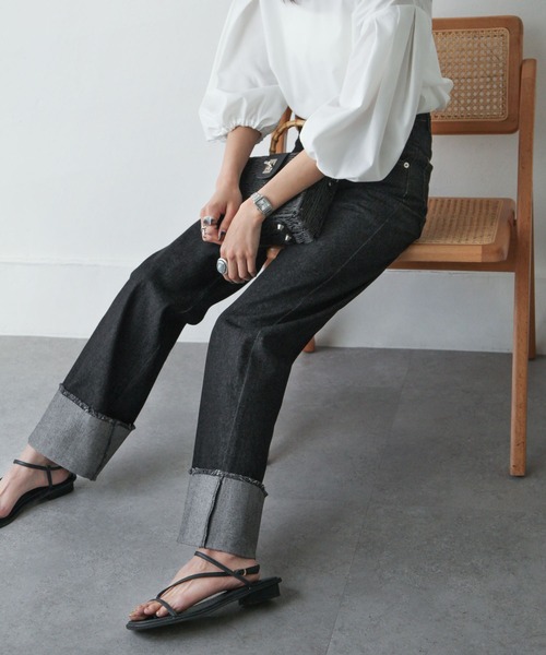 Chillfar（チルファー）の「ロールアップデニムパンツ（デニムパンツ・レディース・ブラック/ネイビー/アイボリー/ワンウォッシュ・MEDIUM/LARGE）」の9枚目の写真