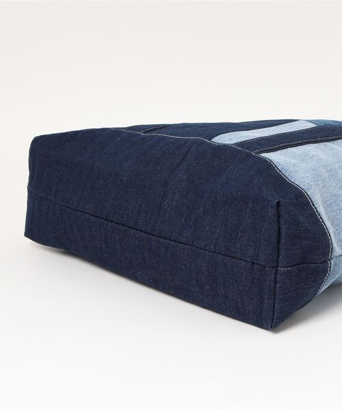 Levi's（リーバイス）の「【Levi's】デニムトートバッグ（トートバッグ・メンズ・ネイビー・ONE SIZE）」の4枚目の写真