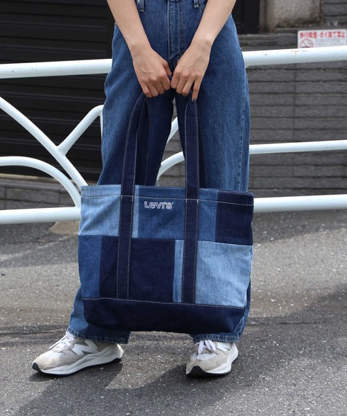 Levi's（リーバイス）の「【Levi's】デニムトートバッグ（トートバッグ・メンズ・ネイビー・ONE SIZE）」の6枚目の写真
