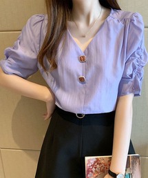 フェイクボタンVネックブラウス