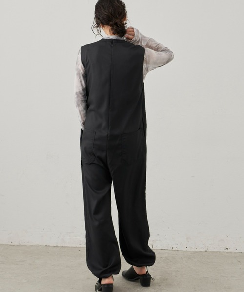 Aunt Marie's(アントマリーズ)の「深Vネックオールインワン(つなぎ/オールインワン・レディース・ブラック/ベージュ・MEDIUM/TALL/FREE)」の16枚目の写真