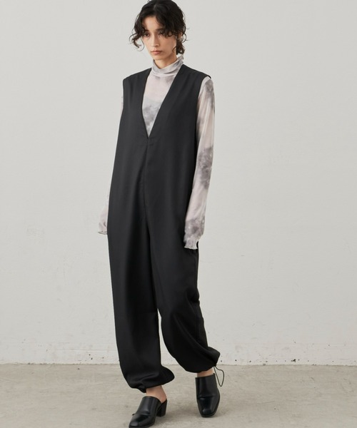 Aunt Marie's(アントマリーズ)の「深Vネックオールインワン(つなぎ/オールインワン・レディース・ブラック/ベージュ・MEDIUM/TALL/FREE)」の9枚目の写真