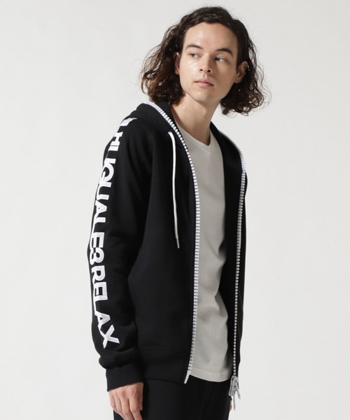 1piu1uguale3 RELAX（ウノピュウノウグァーレトレリラックス）の「1PIU1UGUALE3 RELAX/ウノピゥ ウノ ウグァーレ トレ リラックス/ビッグファスナーサイドロゴ スウェットパーカー（パーカー・メンズ・グレー/ブラック・XL/XXL/M/L）」の2枚目の写真