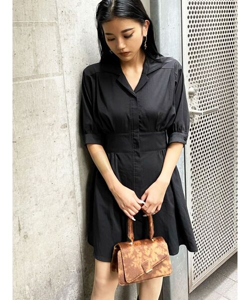 EMODA（エモダ）の「サイドシェイプハーフスリーブワンピース（ワンピース・レディース・ブラック/グレー/ブルー・FREE）」の2枚目の写真