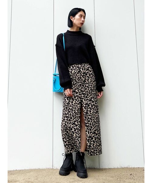 EMODA（エモダ）の「センタースリットロングスカート（スカート・レディース・ブラック/その他・SMALL/MEDIUM）」の12枚目の写真