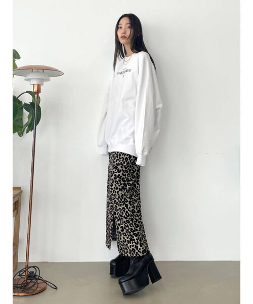 EMODA（エモダ）の「センタースリットロングスカート（スカート・レディース・ブラック/その他・SMALL/MEDIUM）」の9枚目の写真