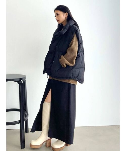 EMODA（エモダ）の「センタースリットロングスカート（スカート・レディース・ブラック/その他・SMALL/MEDIUM）」の7枚目の写真