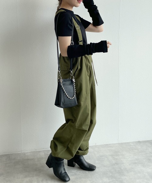 w closet(ダブルクローゼット)の「【マルチウェイ】アームカバープルオーバー(Tシャツ/カットソー・レディース・ブラック/オフホワイト/グリーン・FREE)」の10枚目の写真