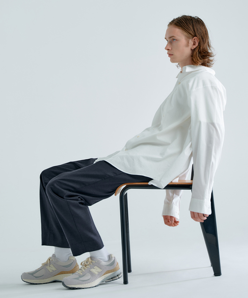 417 EDIFICE(フォーワンセブンエディフィス)の「【allery / アレリ―】 ブロードレギュラーシャツ(シャツ/ブラウス・メンズ・レッド/ホワイト/ブラウン/チャコールグレー・SMALL/MEDIUM/LARGE/X-LARGE)」の6枚目の写真