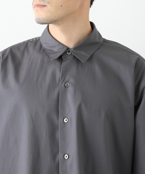 417 EDIFICE(フォーワンセブンエディフィス)の「【allery / アレリ―】 ブロードレギュラーシャツ(シャツ/ブラウス・メンズ・レッド/ホワイト/ブラウン/チャコールグレー・SMALL/MEDIUM/LARGE/X-LARGE)」の13枚目の写真