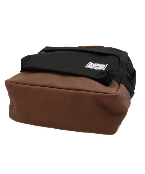 Herschel Supply Co.（ハーシェルサプライ）の「HERSCHEL Heritage Kids（バックパック/リュック・キッズ・カモフラージュ/マルチ/ブラック/レッド/オレンジ/グリーン・ONE SIZE）」の21枚目の写真