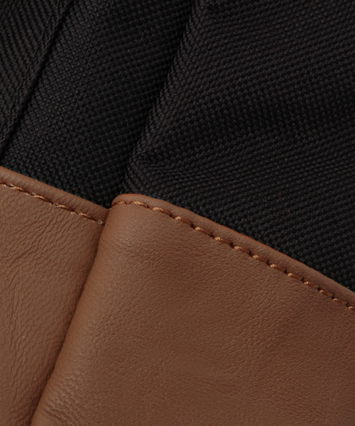 Herschel Supply Co.（ハーシェルサプライ）の「HERSCHEL Heritage Kids（バックパック/リュック・キッズ・カモフラージュ/マルチ/ブラック/レッド/オレンジ/グリーン・ONE SIZE）」の8枚目の写真