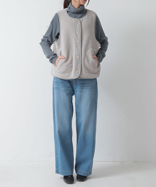 and it_（アンドイット）の「ボアベスト（ベスト・レディース・ダークベージュ/ネイビー/ライトグレー・M-L）」の7枚目の写真