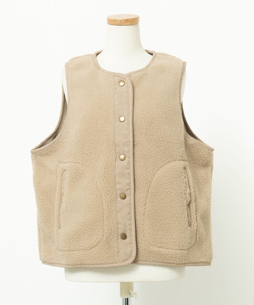 and it_（アンドイット）の「ボアベスト（ベスト・レディース・ダークベージュ/ネイビー/ライトグレー・M-L）」の20枚目の写真