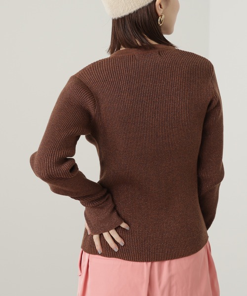 N.（N. Natural Beauty Basic）（エヌエヌナチュラルビューティーベーシック）の「【横田ひかるさん着用】◆ラメミックスリブニット（ニット/セーター・レディース・クリーム/ブラウン/ライラック・MEDIUM）」の6枚目の写真