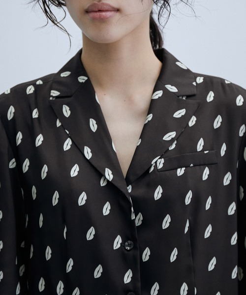 ADAM ET ROPE'（アダムエロペ）の「【サステナブル】リッププリントワンピース（ワンピース・レディース・ブラック系その他/グレー系その他・FREE）」の16枚目の写真