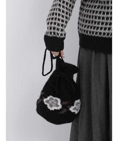 Samansa Mos2(サマンサ モスモス)の「花柄ニット巾着バッグ(ハンドバッグ・レディース・ブラック/オフホワイト・フリ-)」の15枚目の写真