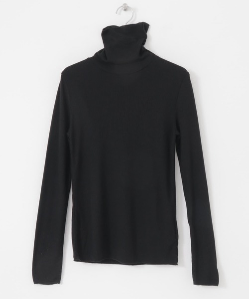 ITEMS URBANRESEARCH（アイテムズ アーバンリサーチ）の「『UR GREEN』タートルネックリブトップス（Tシャツ/カットソー・レディース・ブラック/オレンジ/グリーン/ホワイト・FREE）」の7枚目の写真