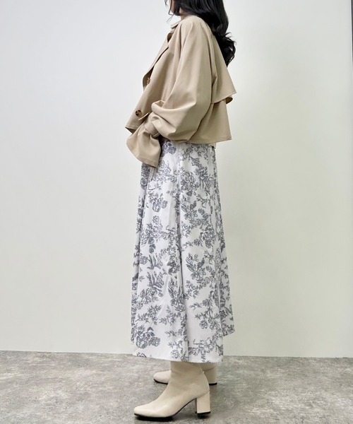 INGNI（イング）の「ショート丈トレンチコート（トレンチコート・レディース・ライトベージュ/ラベンダー/ベージュ・M）」の10枚目の写真