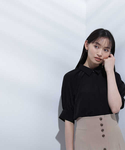 NATURAL BEAUTY BASIC(ナチュラルビューティーベーシック)の「◇シャツカラーボリュームスリーブブラウス(シャツ/ブラウス・レディース・ブラック/オフホワイト/ピンク・SMALL/MEDIUM)」の6枚目の写真