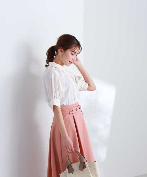 NATURAL BEAUTY BASIC(ナチュラルビューティーベーシック)の「◇シャツカラーボリュームスリーブブラウス(シャツ/ブラウス・レディース・ブラック/オフホワイト/ピンク・SMALL/MEDIUM)」の15枚目の写真