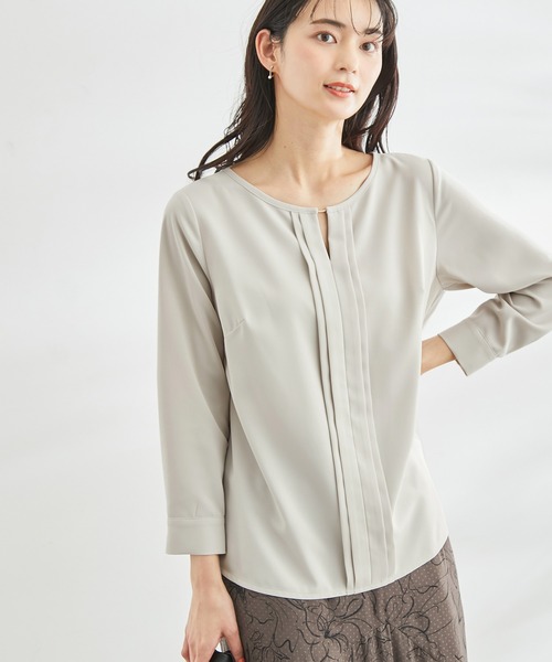 ROPE' PICNIC（ロペピクニック）の「白からの解放！多機能ブラウス/フロントタックゴールドバー付きブラウス（シャツ/ブラウス・レディース・ネイビー/ベージュ系その他/ホワイト・38）」の9枚目の写真