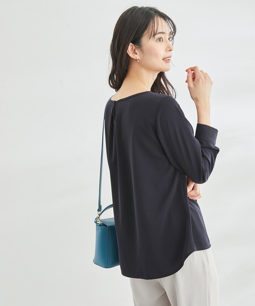 ROPE' PICNIC（ロペピクニック）の「白からの解放！多機能ブラウス/フロントタックゴールドバー付きブラウス（シャツ/ブラウス・レディース・ネイビー/ベージュ系その他/ホワイト・38）」の12枚目の写真