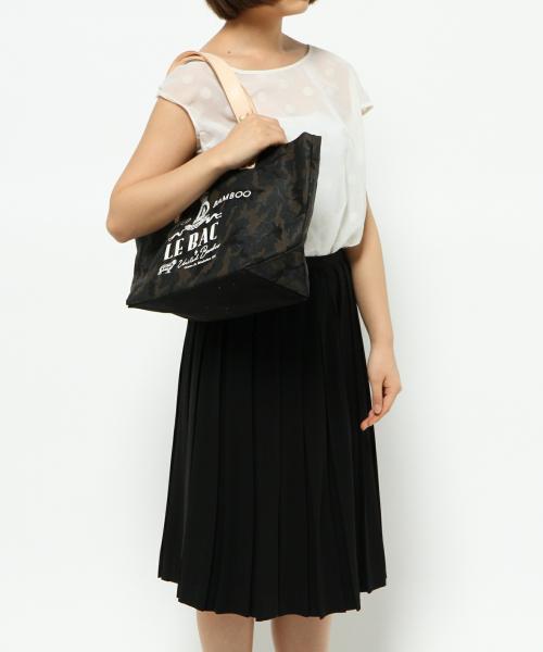 united bamboo（ユナイテッドバンブー）の「トートバッグ【M】CAMOUFLAGE TOTE マザーズ（トートバッグ・レディース・カーキ系5・F）」の14枚目の写真