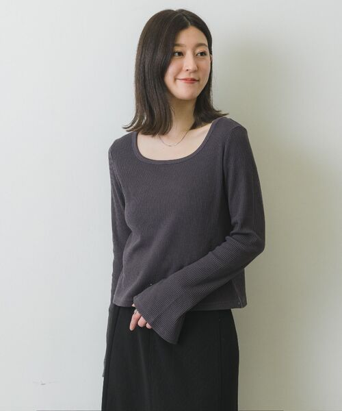 RETRO GIRL(レトロガール)の「スリット袖ボタンテレコTee(Tシャツ/カットソー・レディース・ブルー系その他3/オフホワイト/チャコールグレー/オレンジ・FREE)」の20枚目の写真