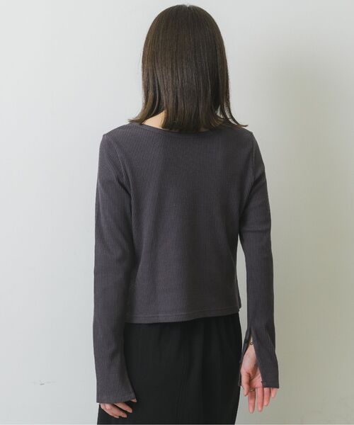 RETRO GIRL(レトロガール)の「スリット袖ボタンテレコTee(Tシャツ/カットソー・レディース・ブルー系その他3/オフホワイト/チャコールグレー/オレンジ・FREE)」の22枚目の写真